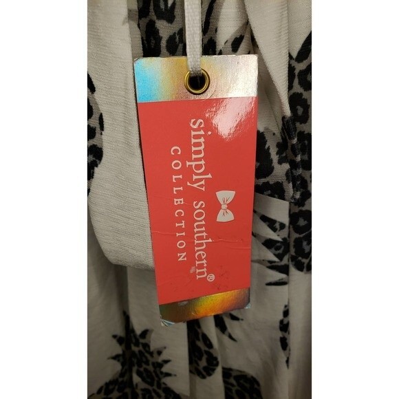 NWT Simply Southern Pineapple Flowing Shorts size S - Picture 5 of 8